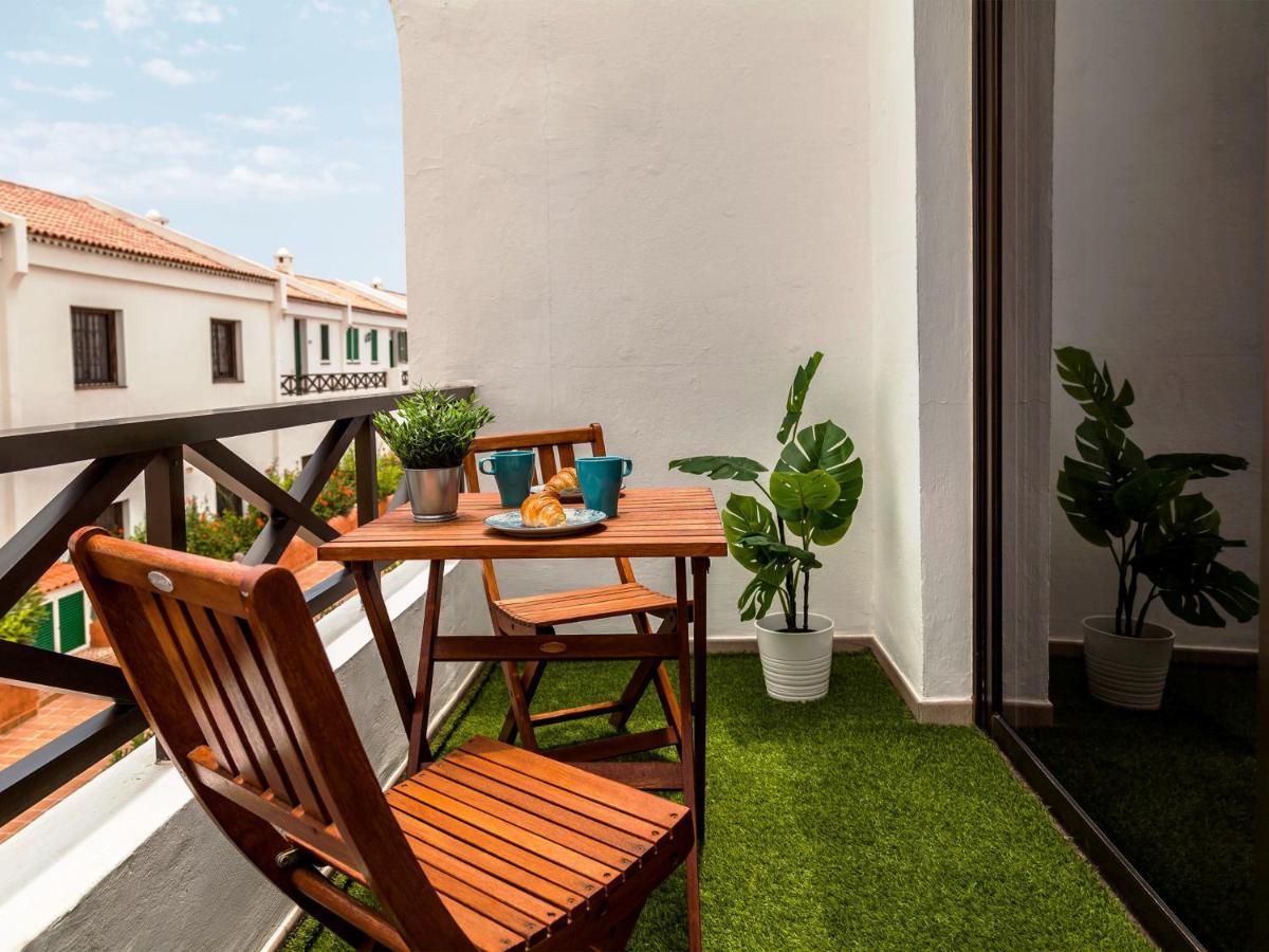 Blue Waters Apartment With Heated Pool Costa Del Silencio Eksteriør bilde